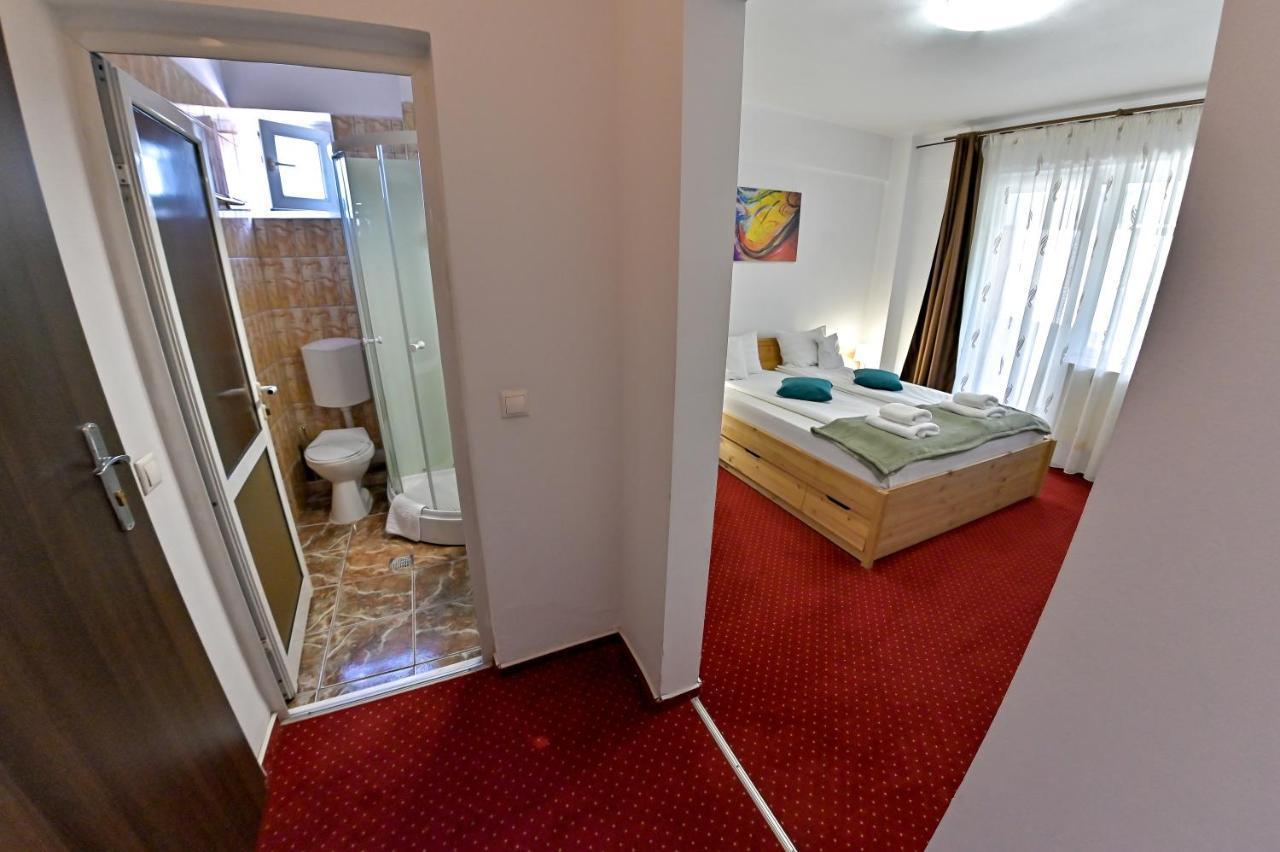 Pension Happy Day Sibiu Bagian luar foto