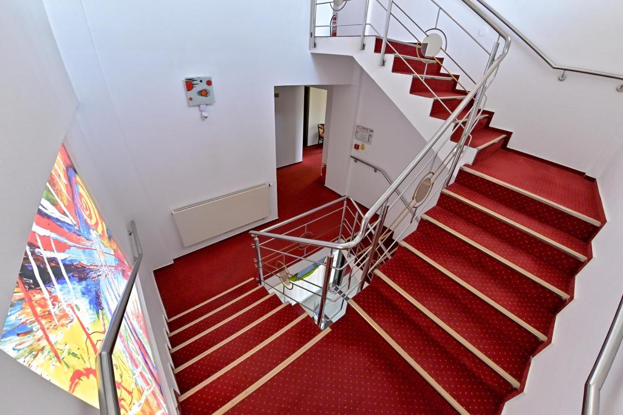 Pension Happy Day Sibiu Bagian luar foto