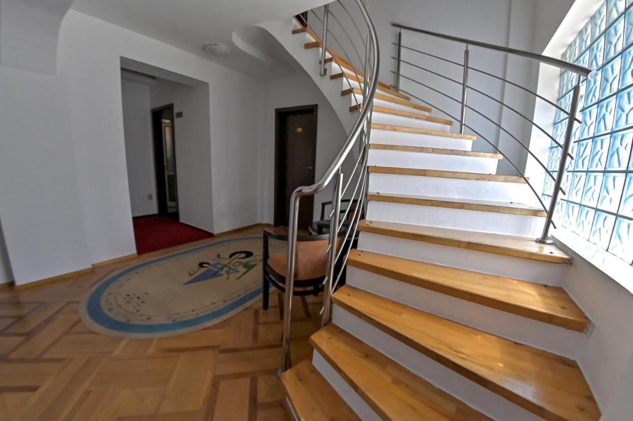 Pension Happy Day Sibiu Bagian luar foto
