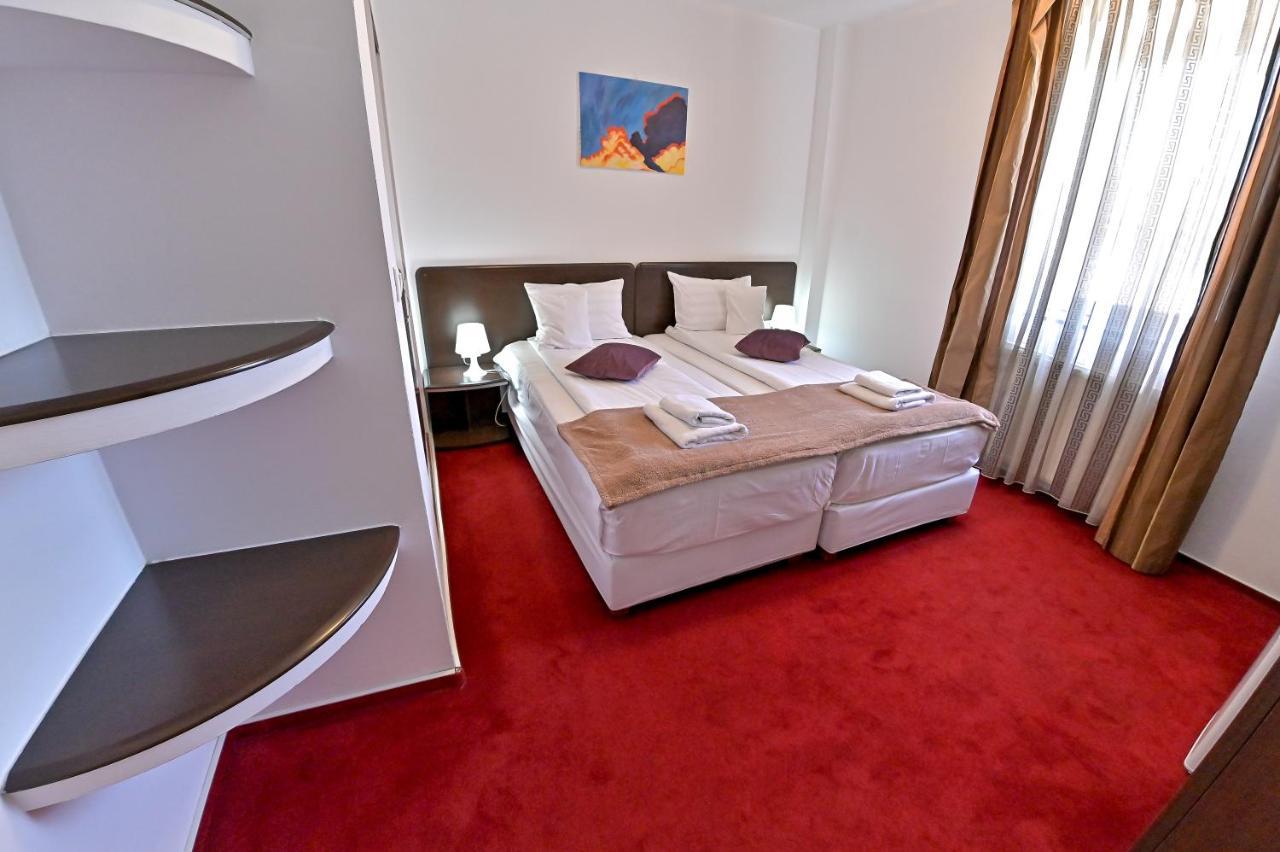 Pension Happy Day Sibiu Bagian luar foto