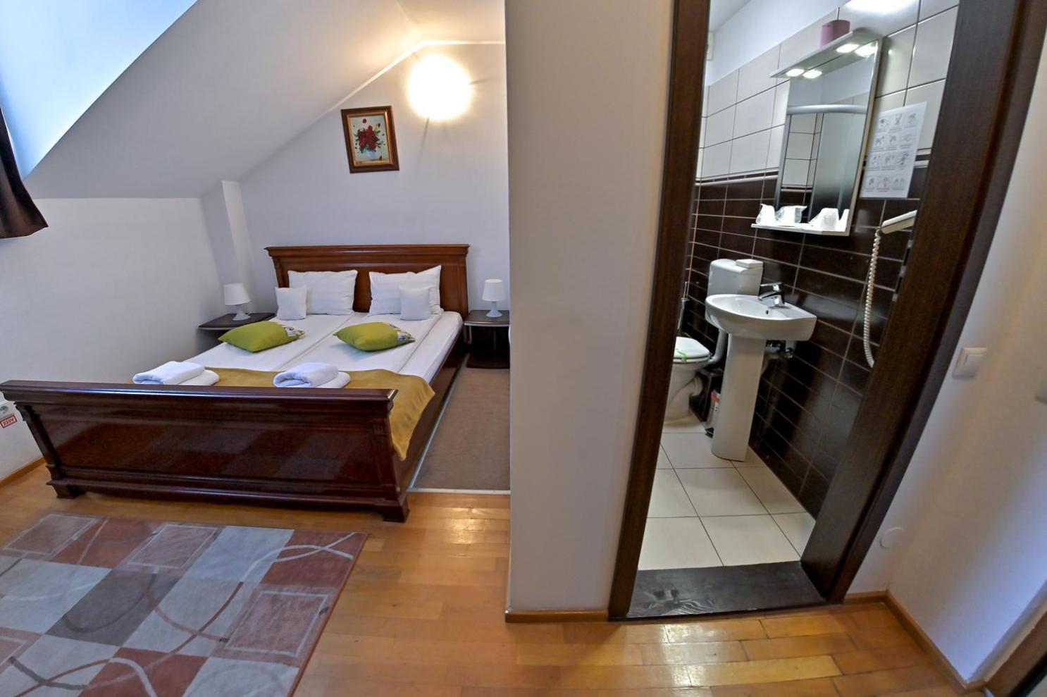 Pension Happy Day Sibiu Bagian luar foto