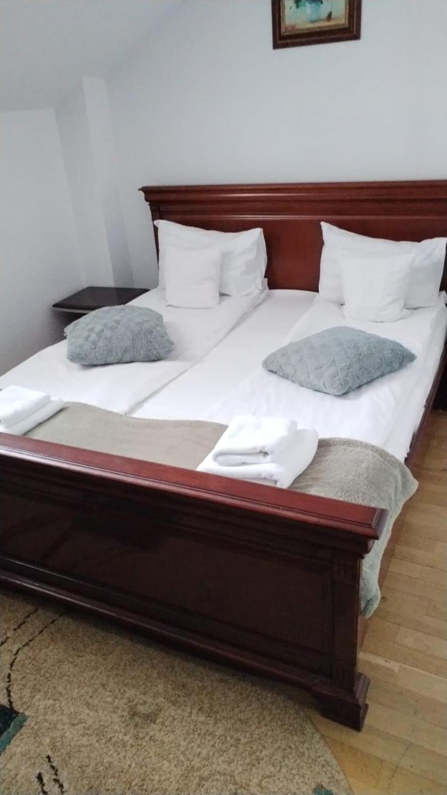 Pension Happy Day Sibiu Bagian luar foto