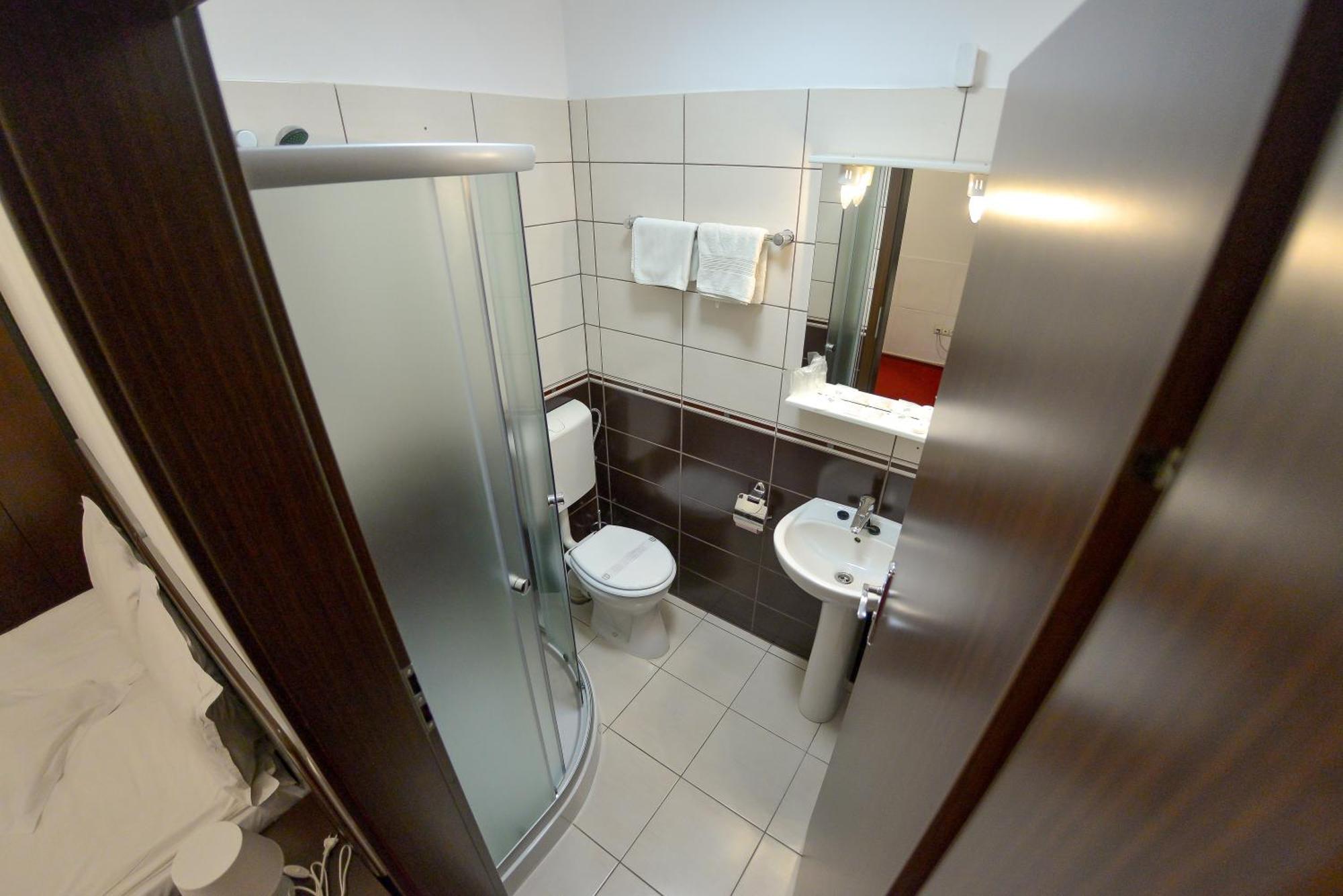 Pension Happy Day Sibiu Bagian luar foto