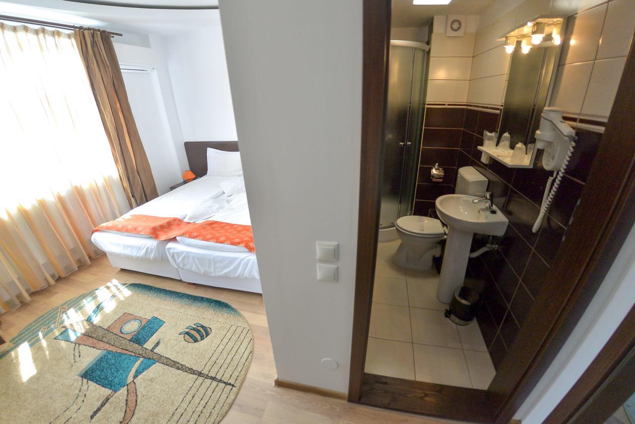 Pension Happy Day Sibiu Bagian luar foto